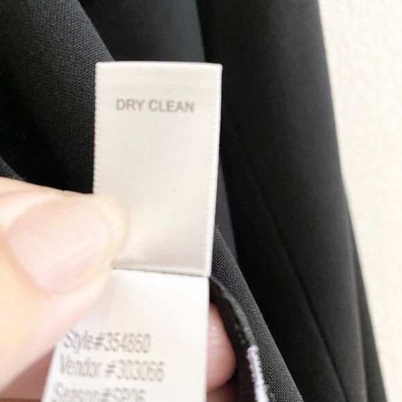 Banana Republic Black 99% Wool Lined Blazer Jacket Pockets Size 2 Career Office - Picture 6 of 10